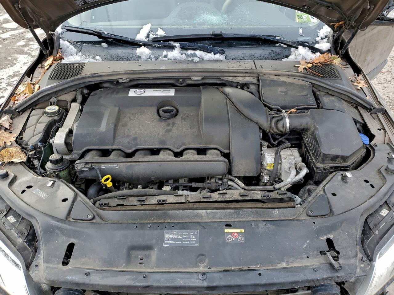 2012 VOLVO XC70