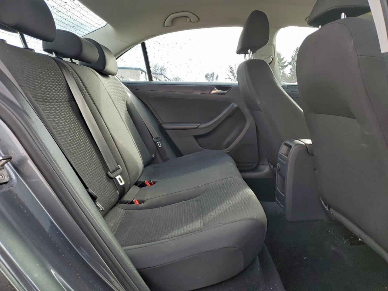 2016 VOLKSWAGEN JETTA