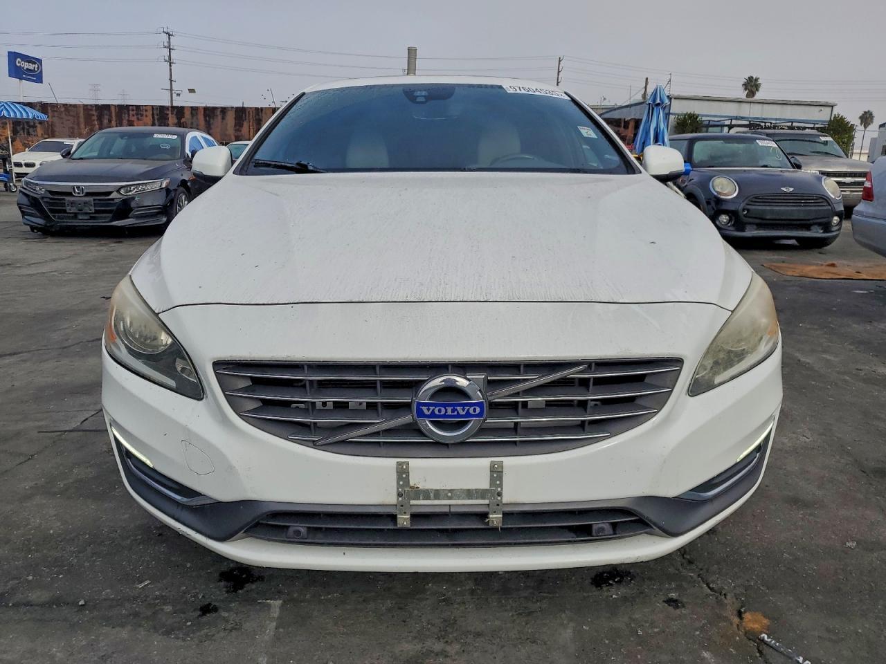 2015 VOLVO S60