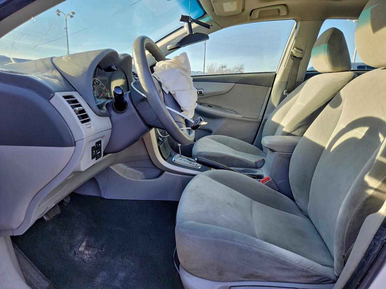 2010 TOYOTA COROLLA