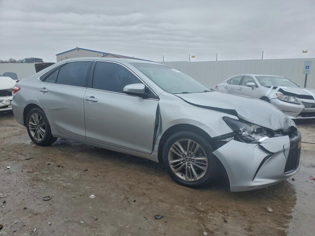 2015 TOYOTA CAMRY