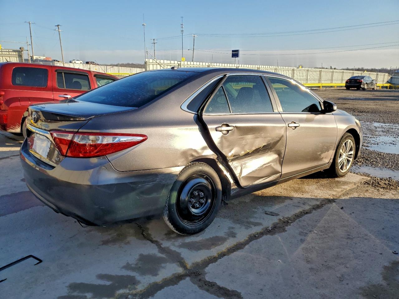 2015 TOYOTA CAMRY