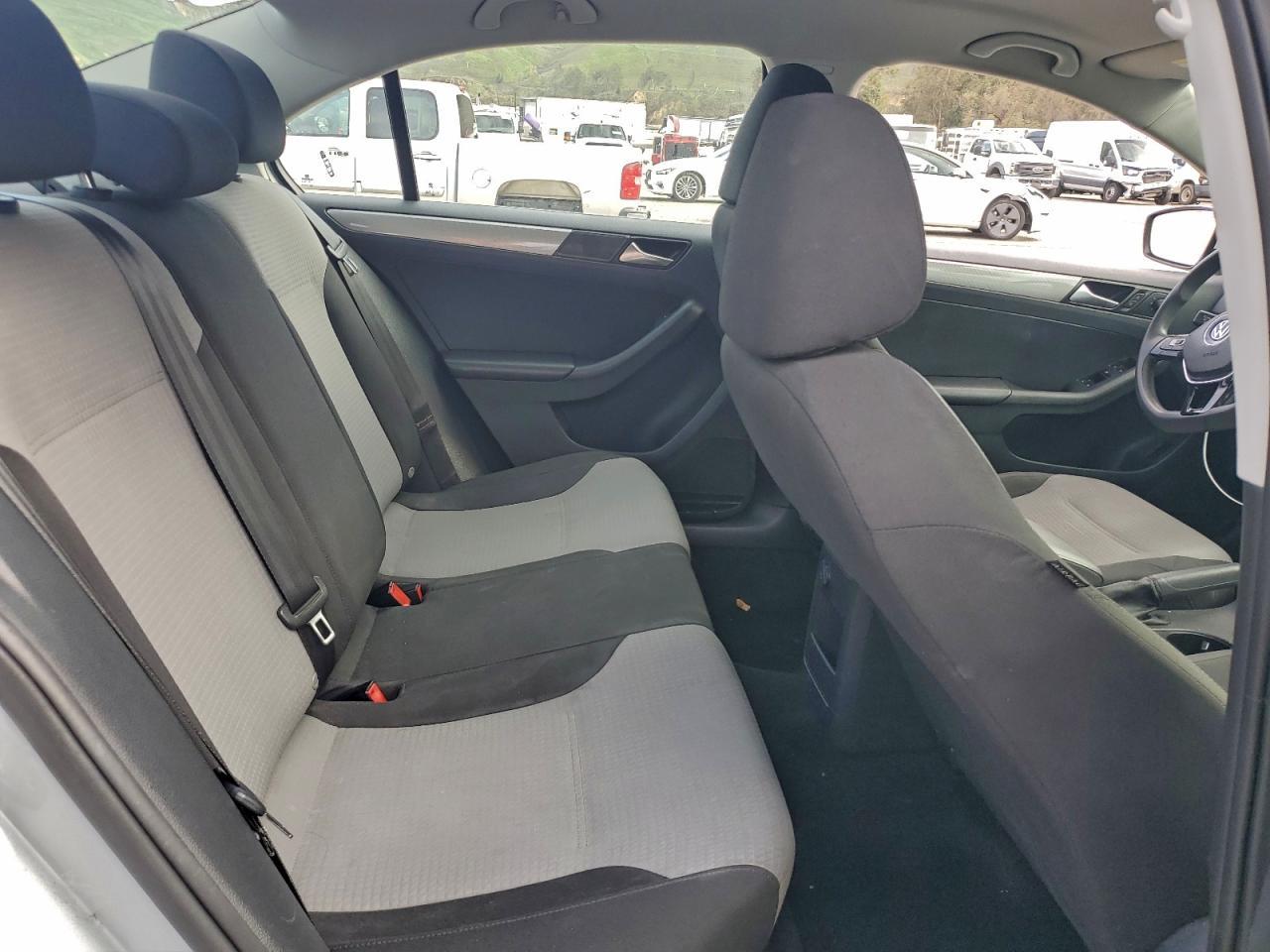 2017 VOLKSWAGEN JETTA