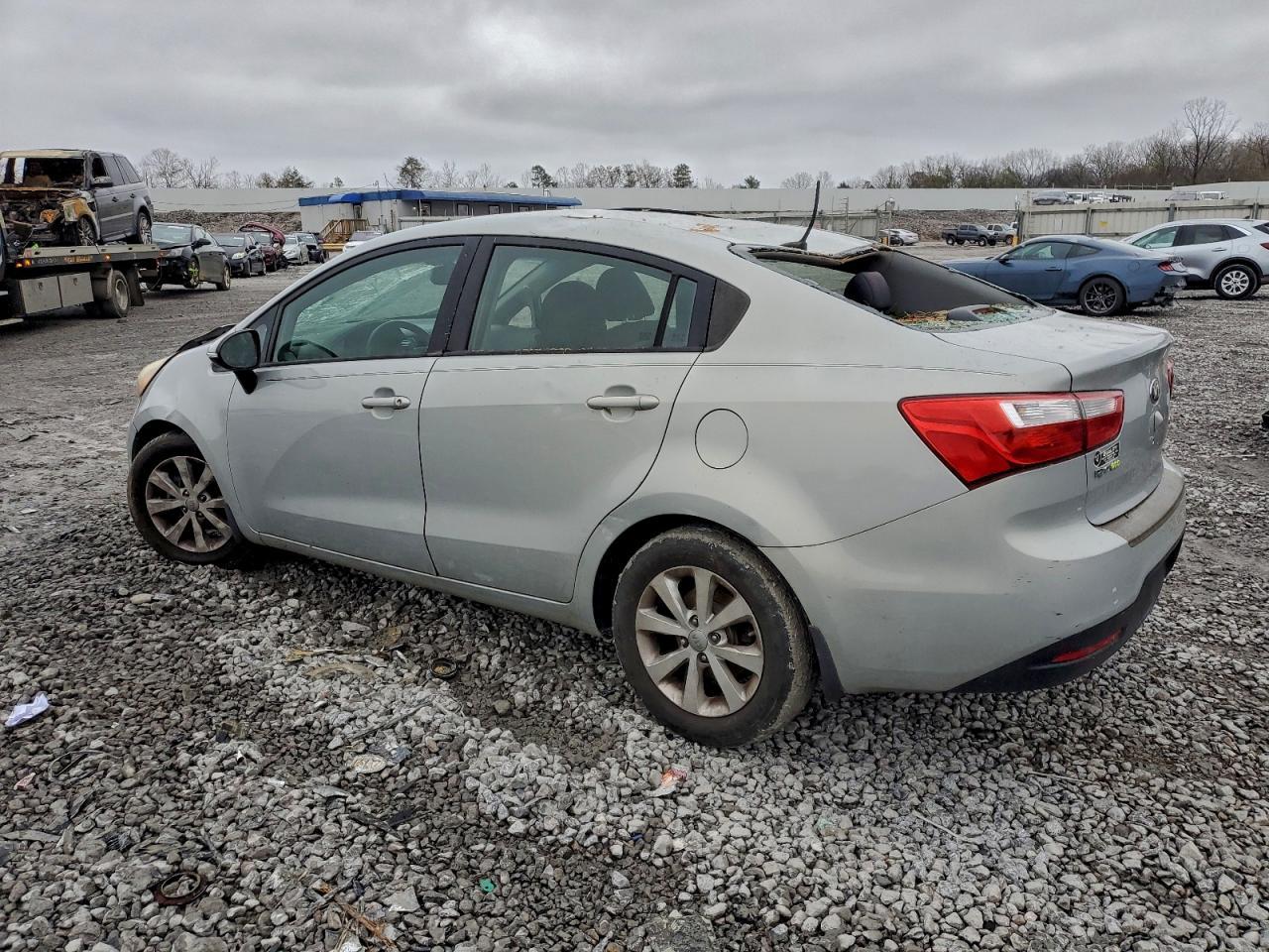 2013 KIA RIO