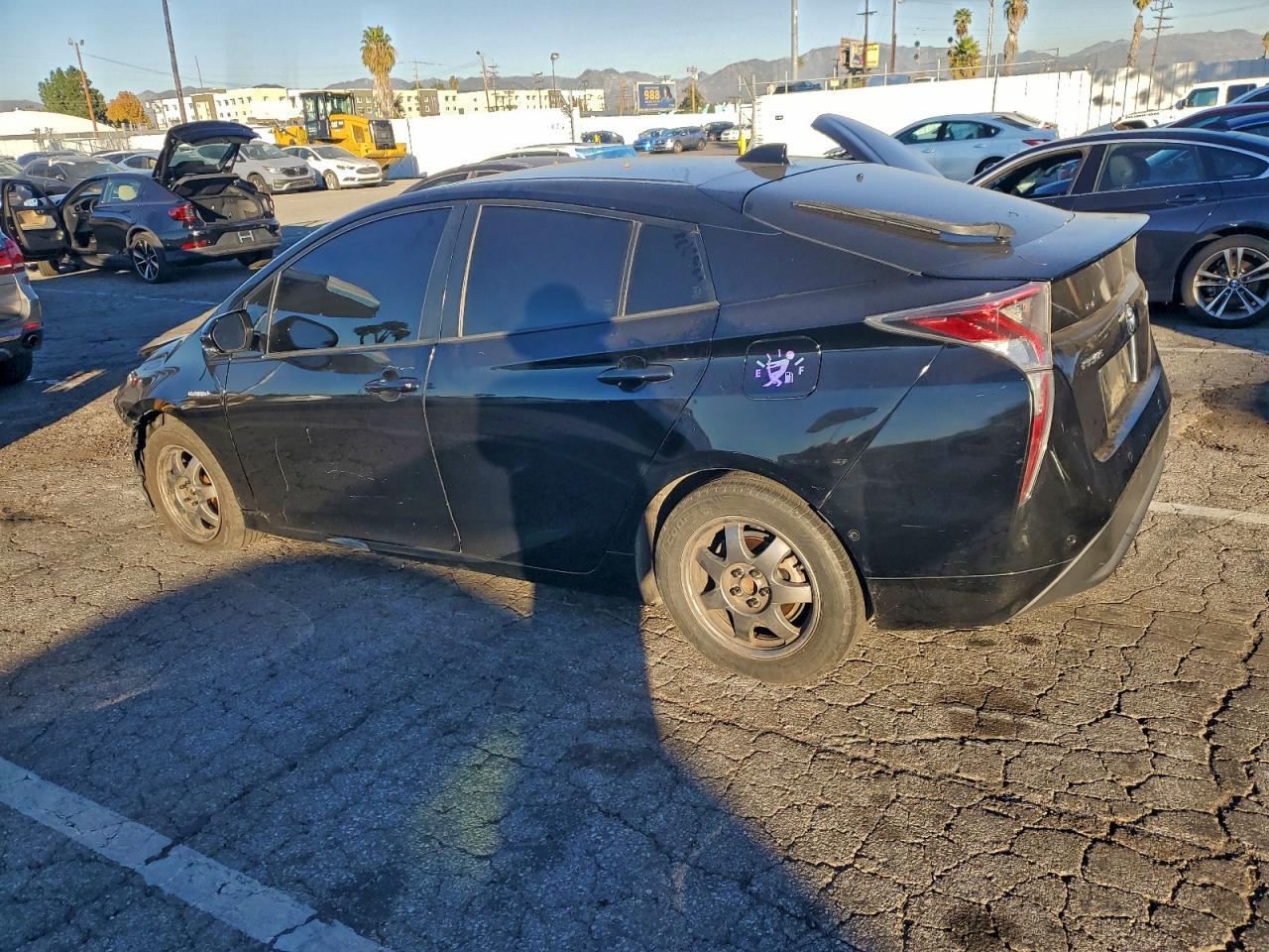 2016 TOYOTA PRIUS