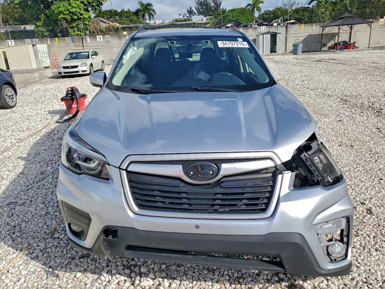 2021 SUBARU FORESTER