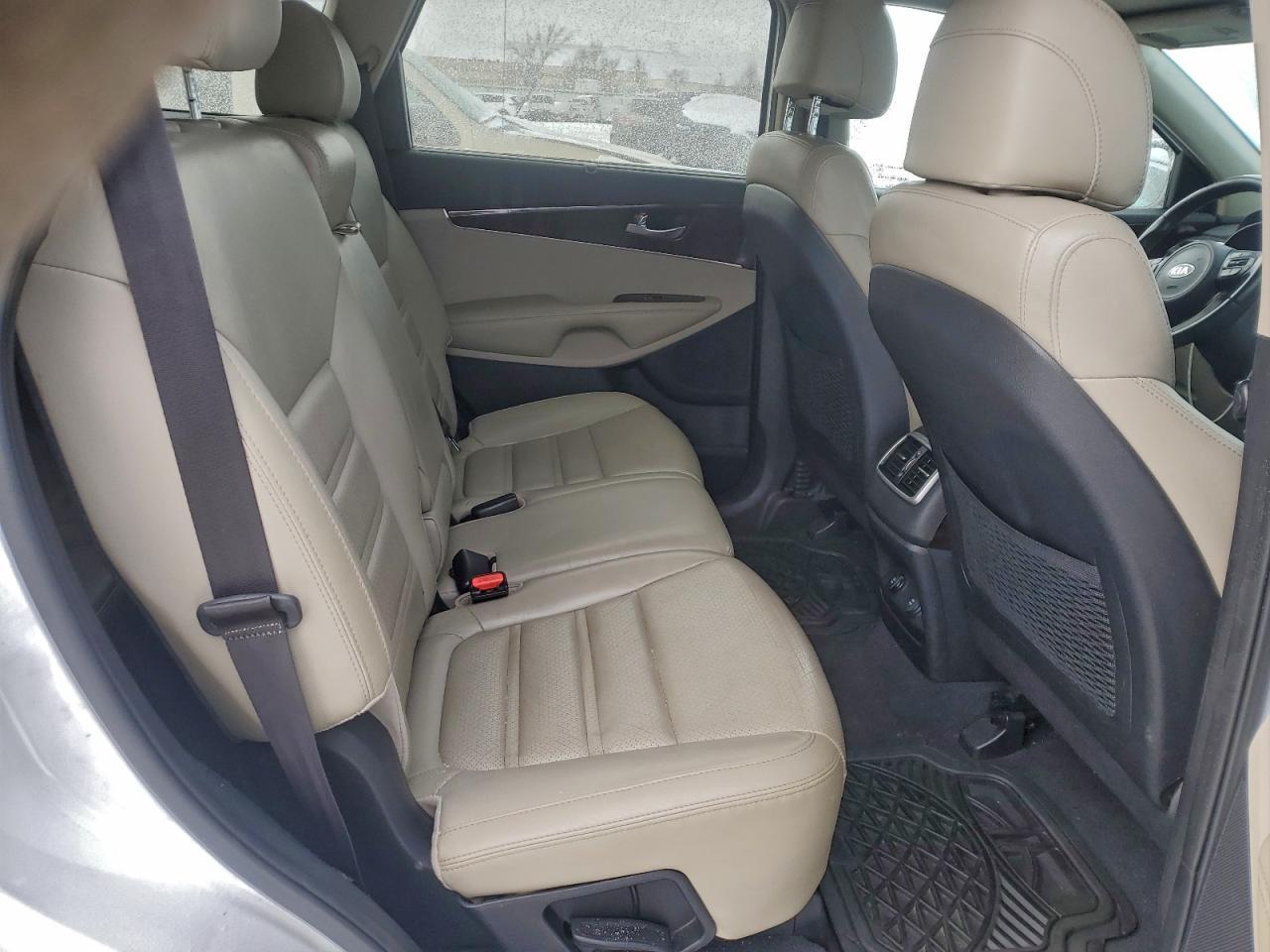 2017 KIA SORENTO