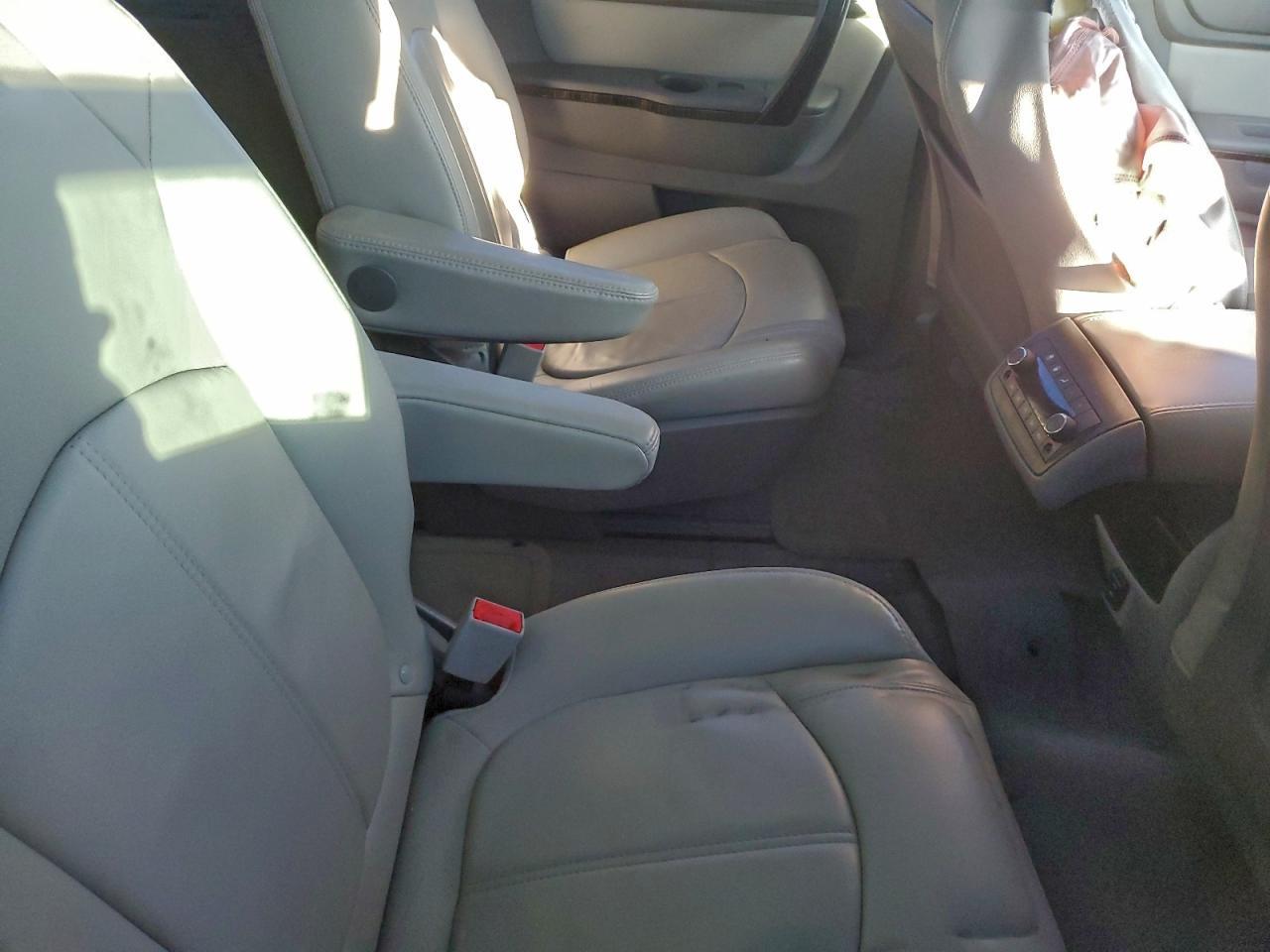 2016 GMC ACADIA