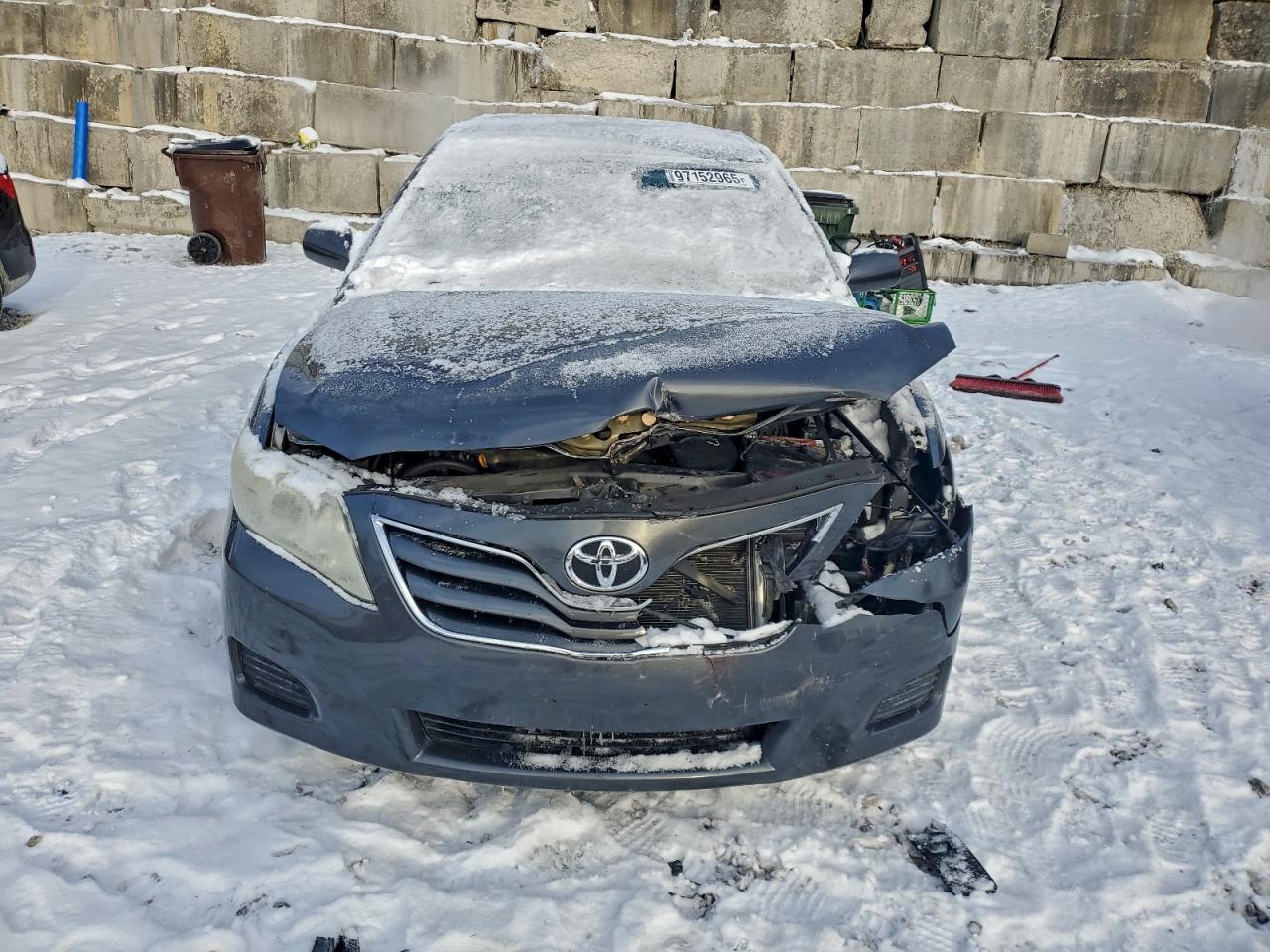 2011 TOYOTA CAMRY