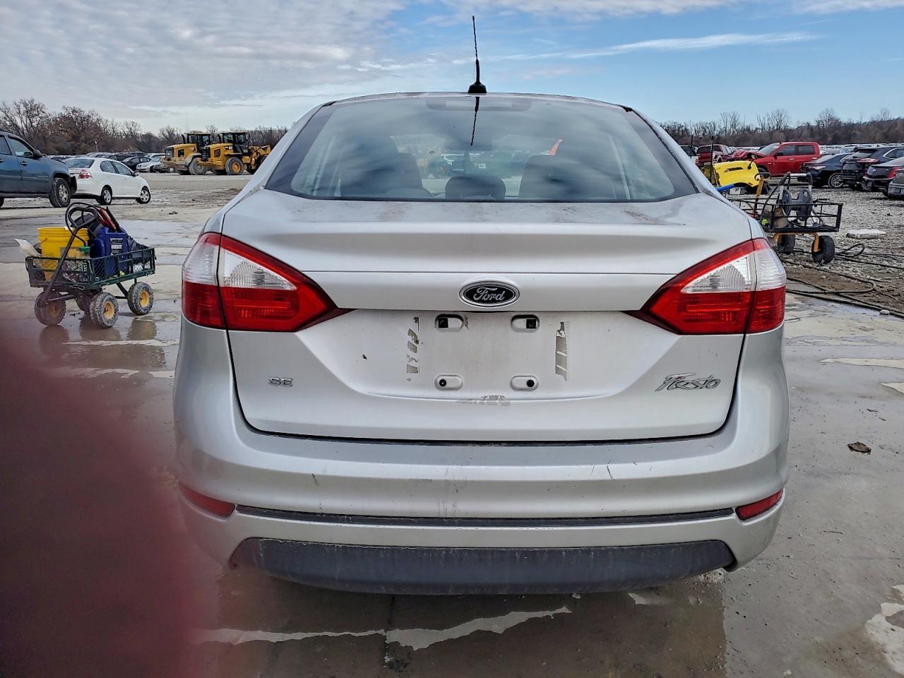 2015 FORD Fiesta