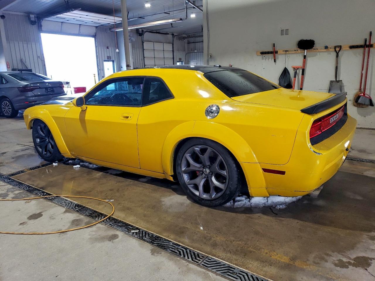 2010 DODGE Challenger