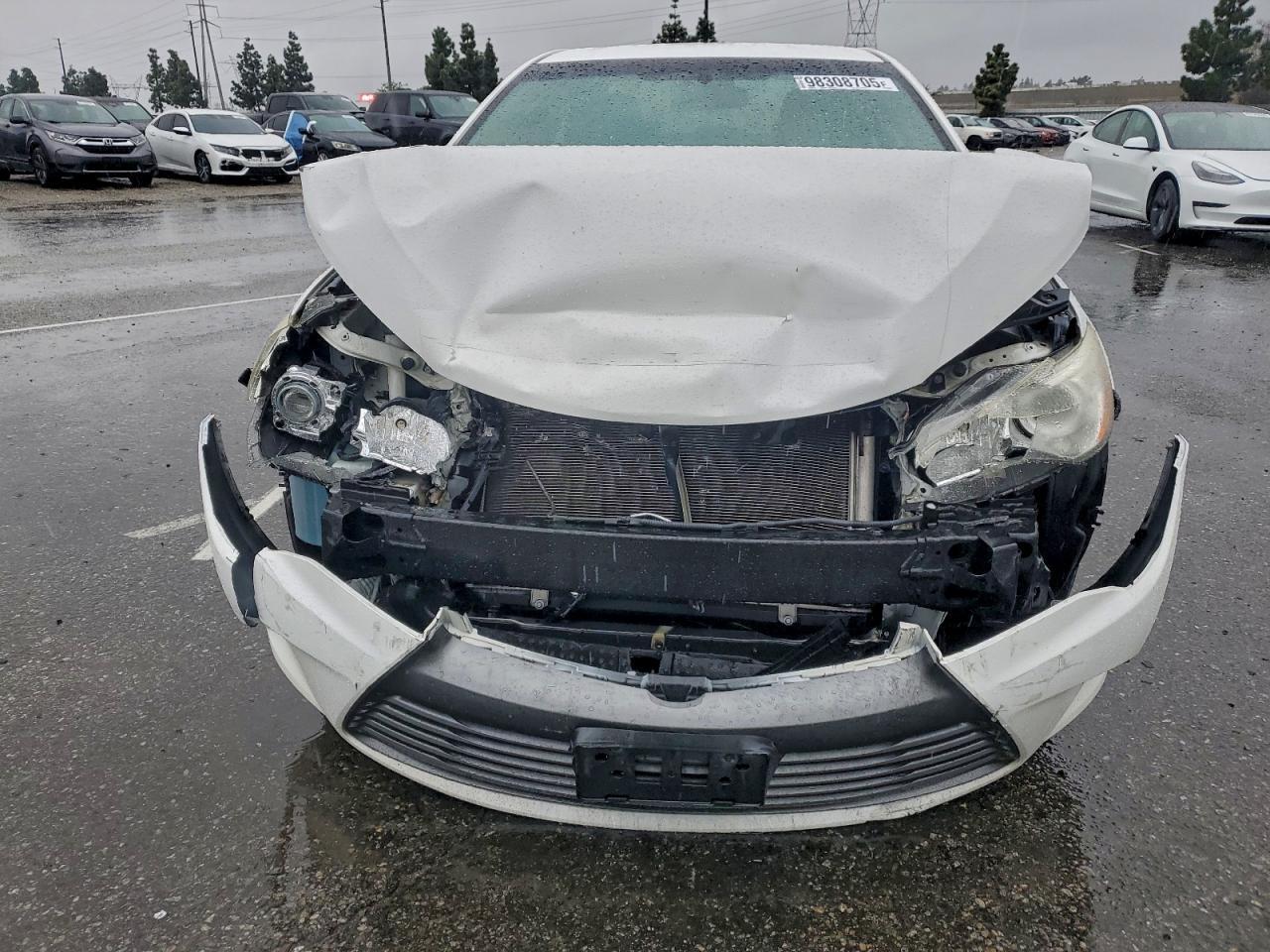 2016 TOYOTA CAMRY