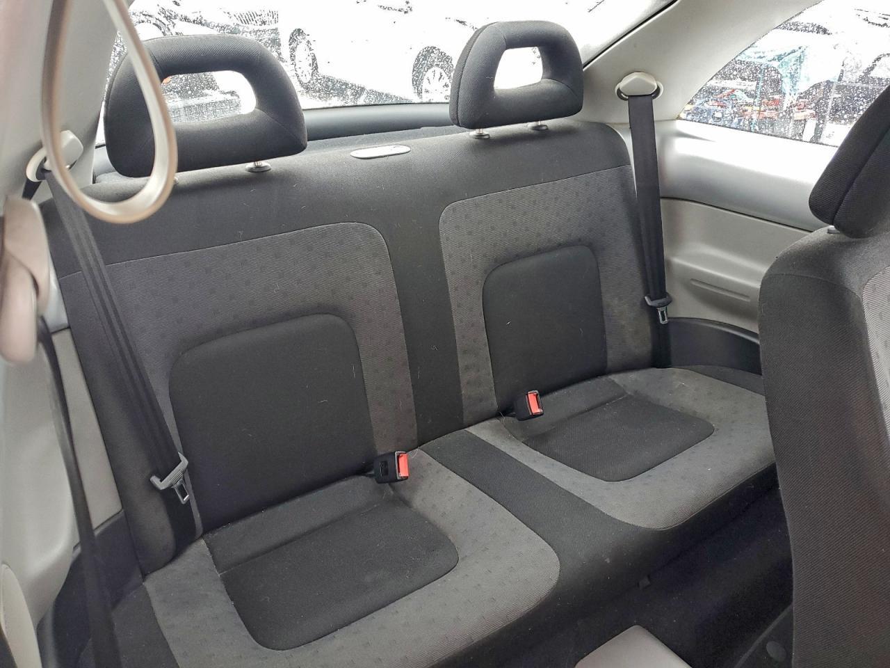 2000 VOLKSWAGEN Beetle