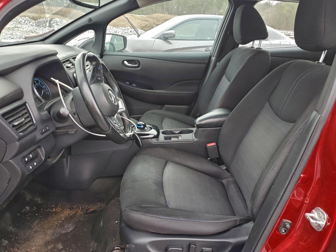 2018 NISSAN LEAF
