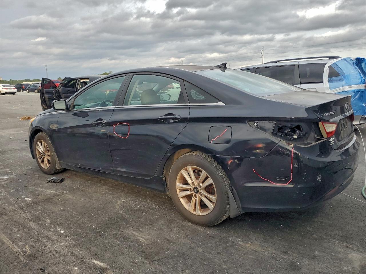 2013 HYUNDAI SONATA