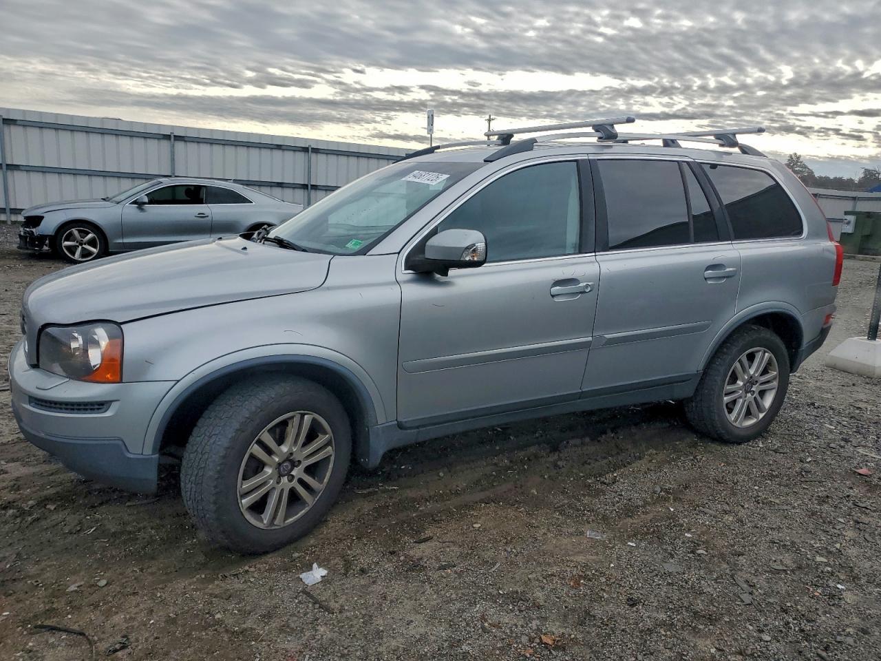 2011 VOLVO XC90