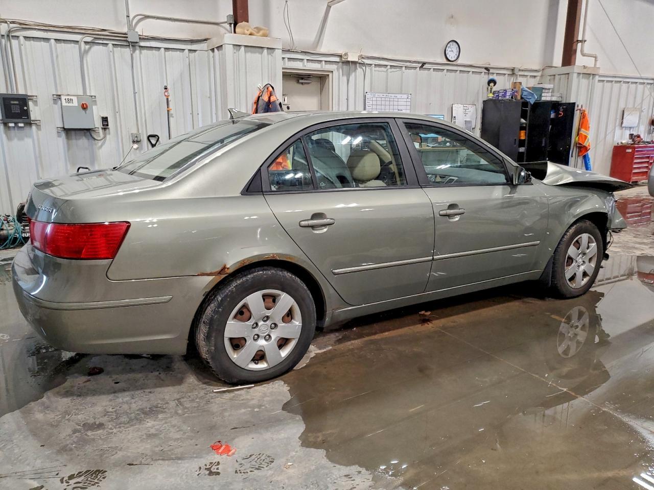 2010 HYUNDAI SONATA