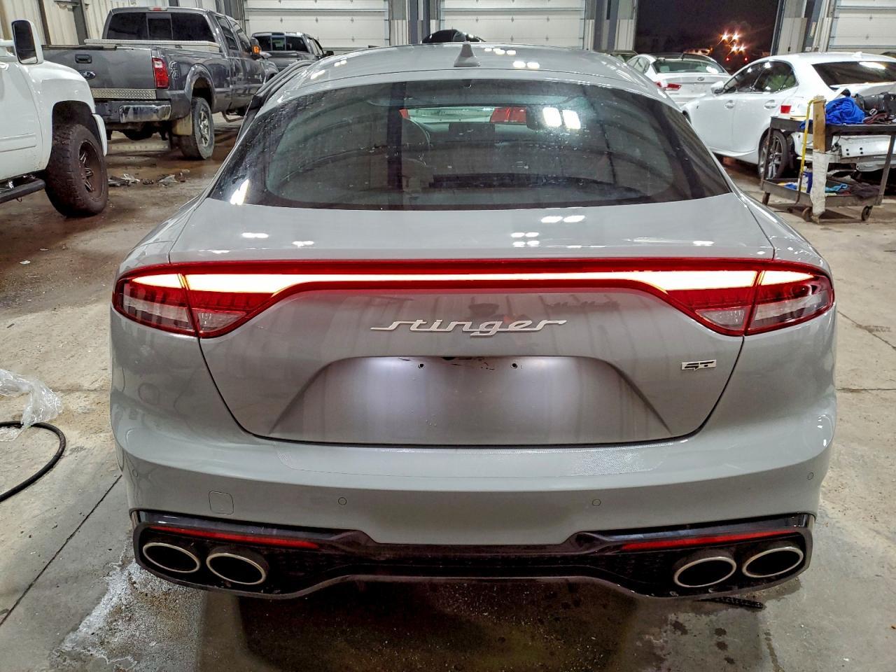 2023 KIA Stinger