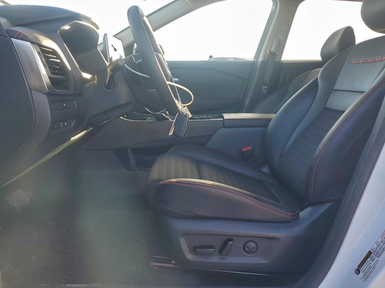 2025 NISSAN ROGUE