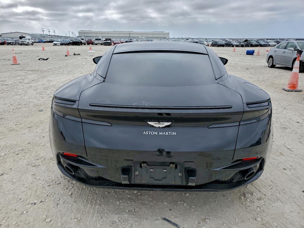 2019 Aston Martin DB11