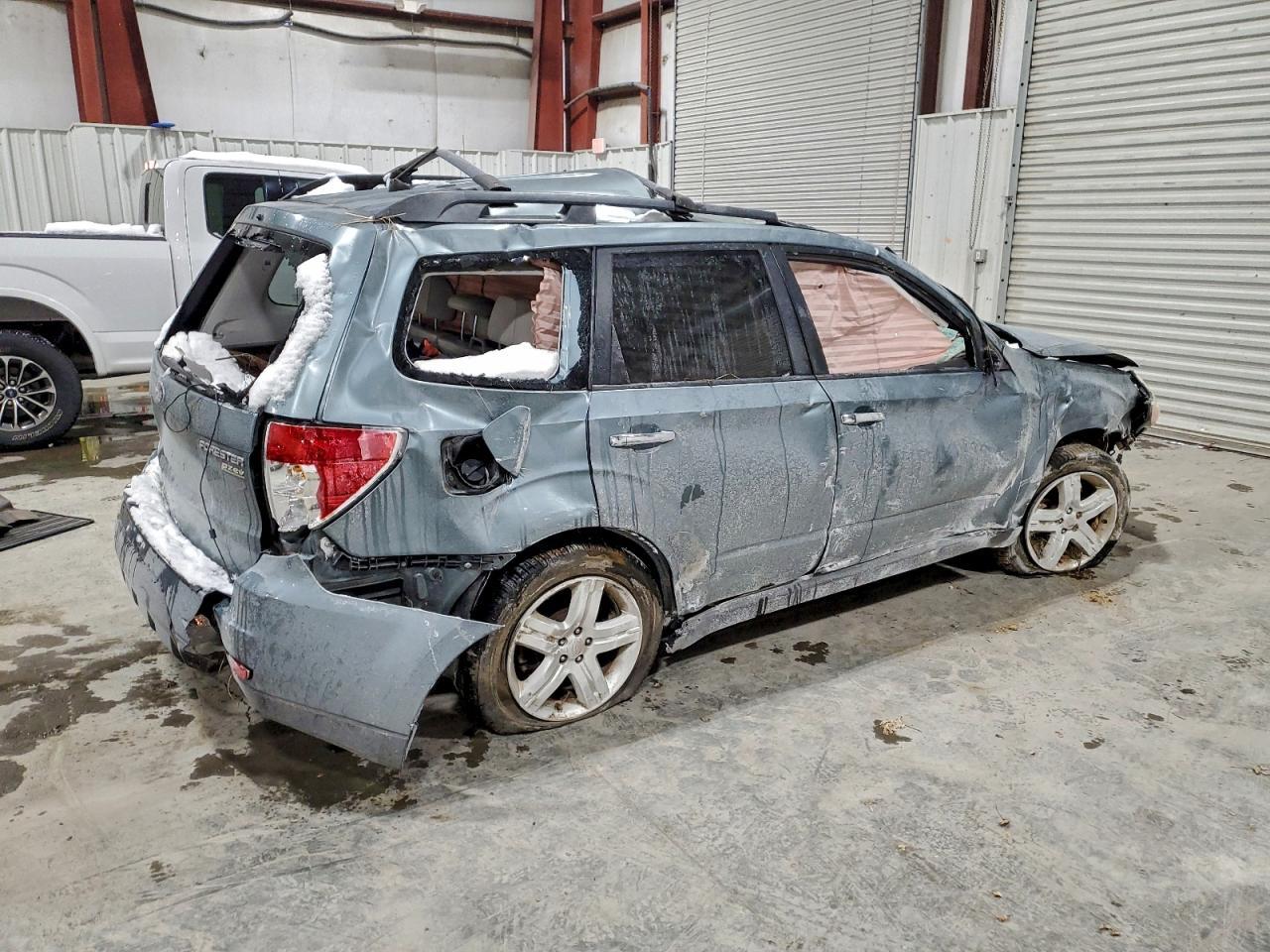 2010 SUBARU FORESTER