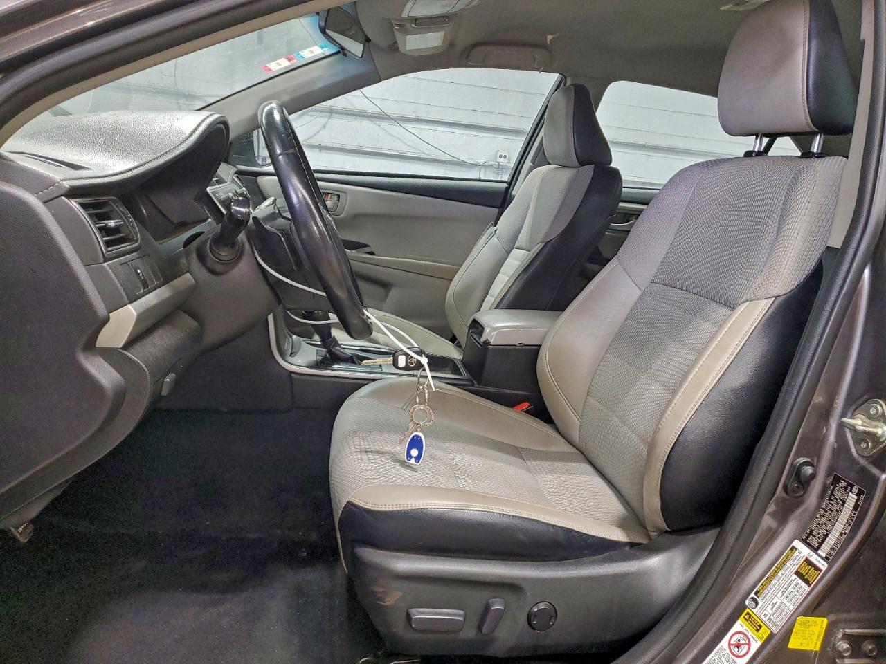 2017 TOYOTA CAMRY