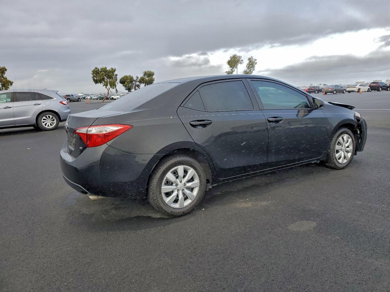 2015 TOYOTA COROLLA