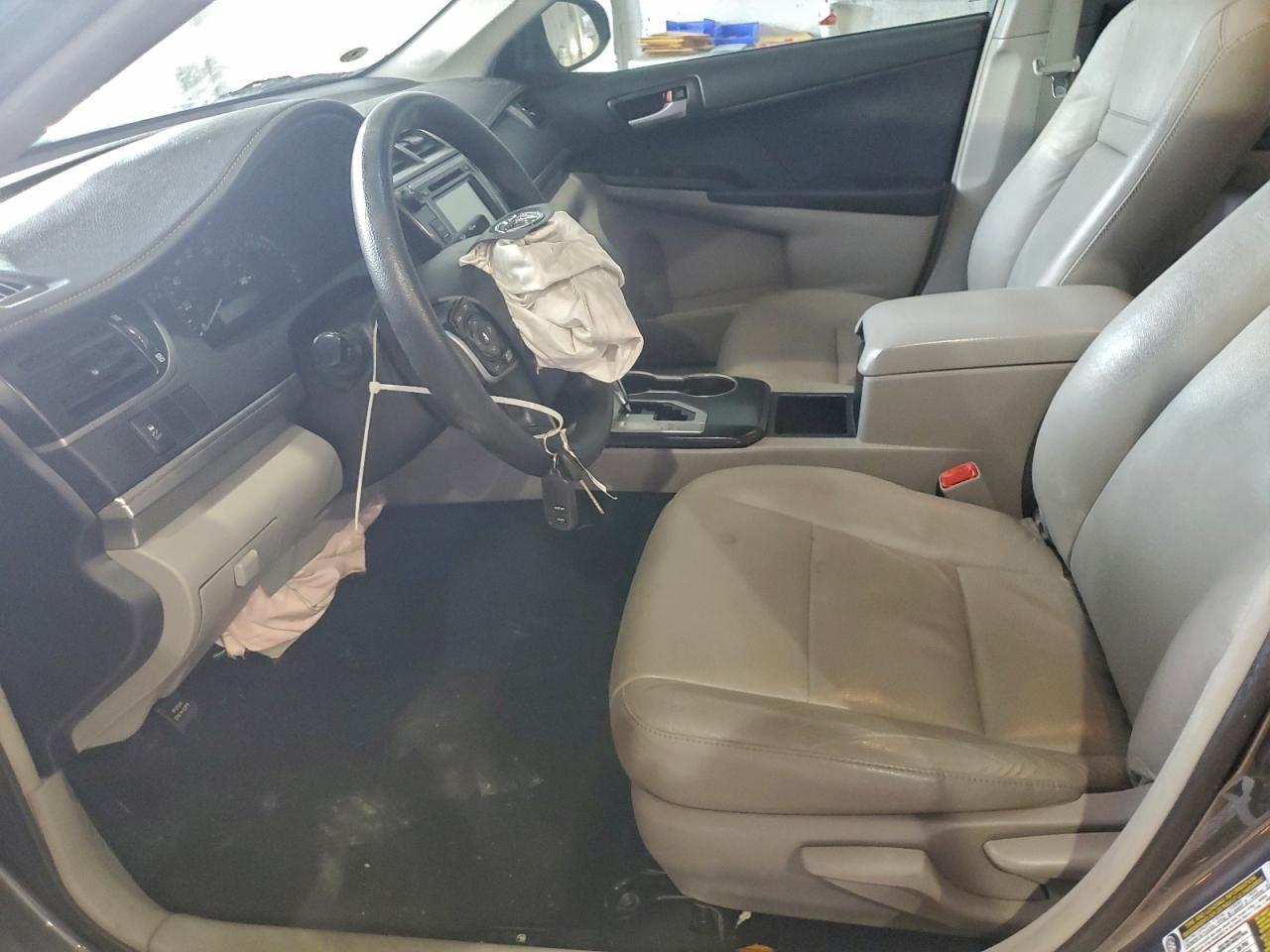 2014 TOYOTA CAMRY