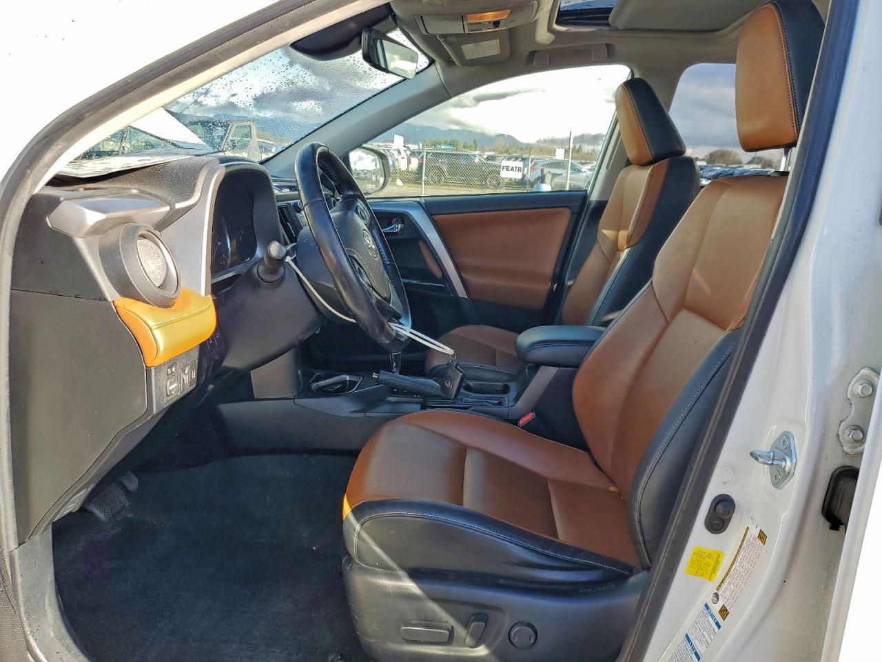 2016 TOYOTA RAV4