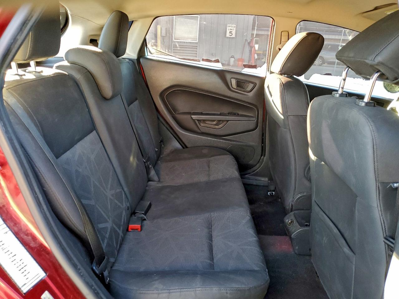 2013 FORD Fiesta