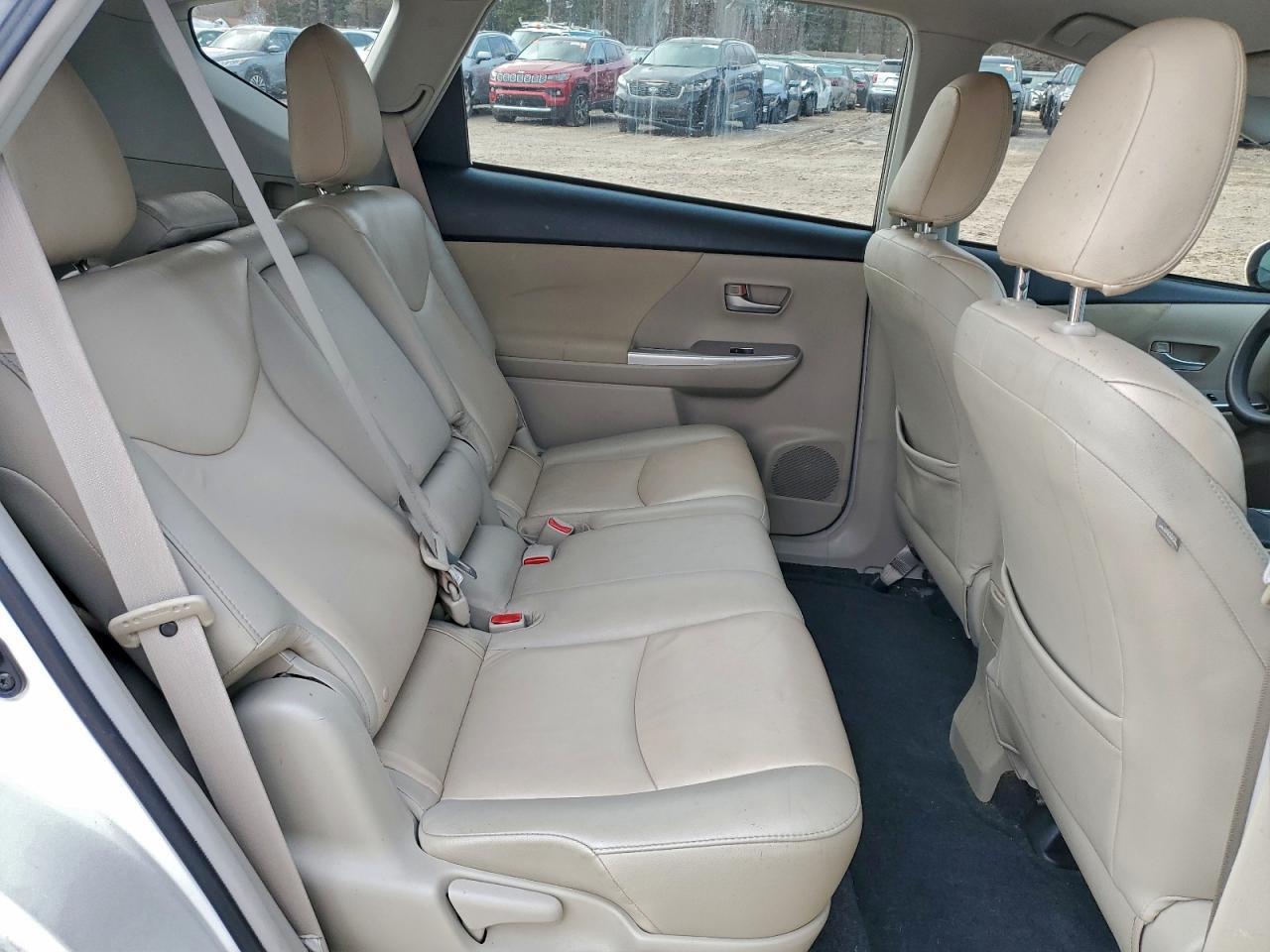 2014 TOYOTA PRIUS V