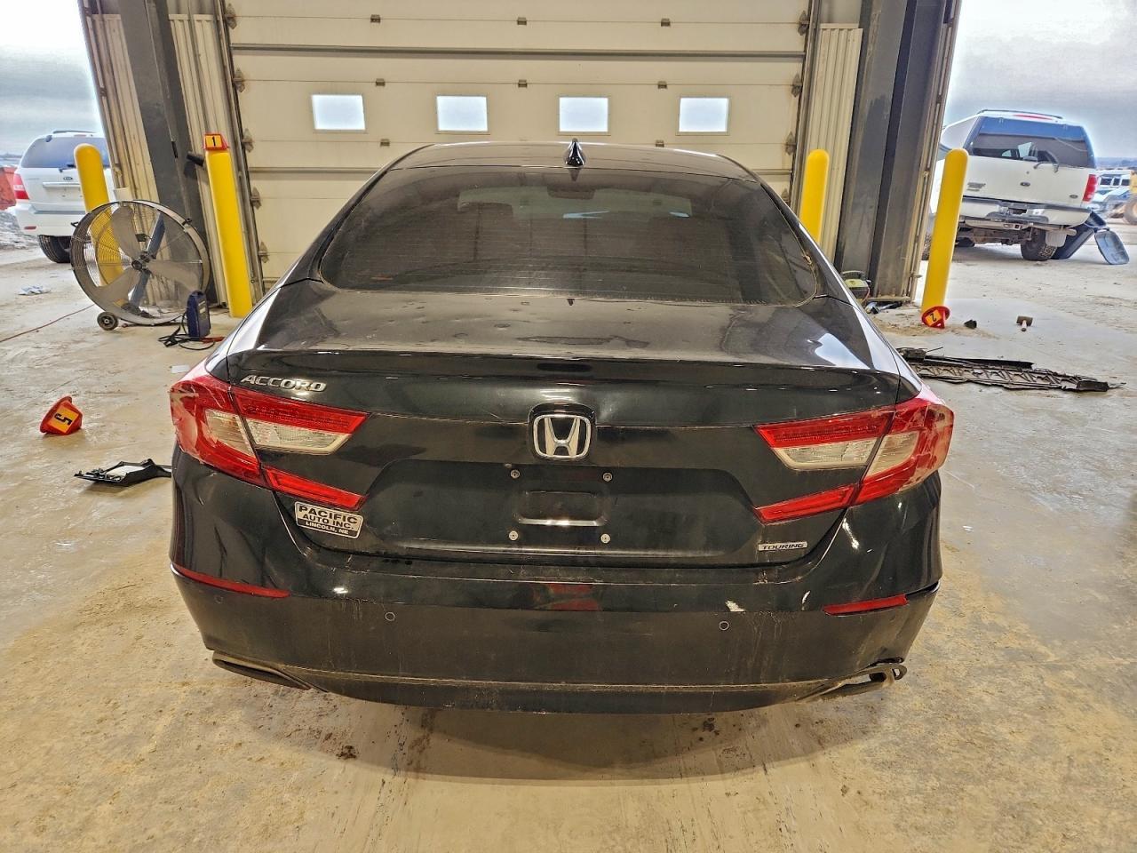 2018 HONDA ACCORD