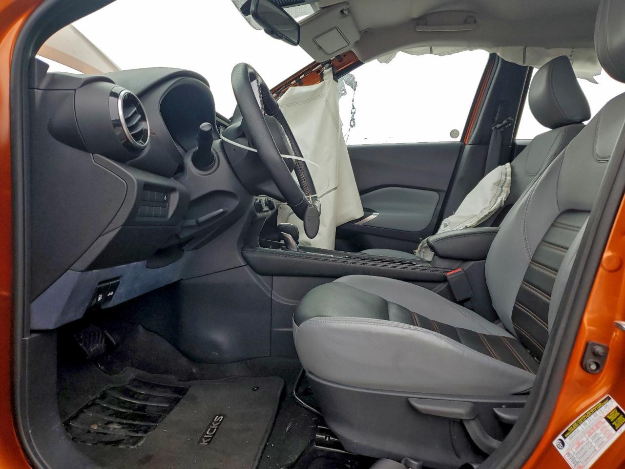 2022 NISSAN KICKS