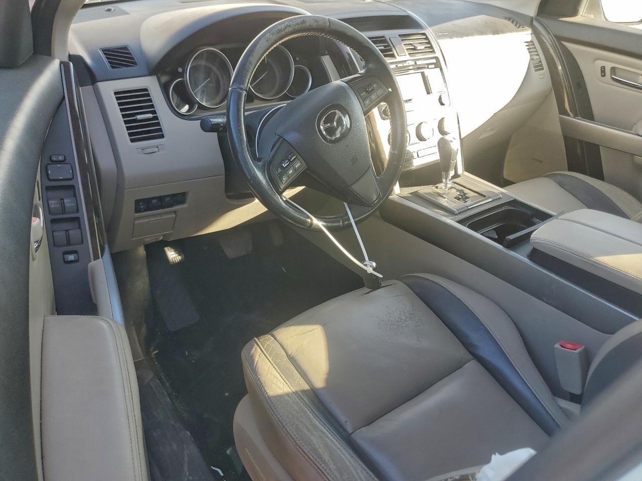 2010 MAZDA CX-9