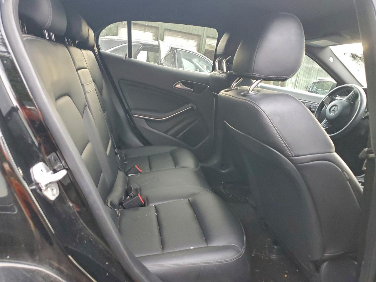 2017 MERCEDES-BENZ GLA-Class