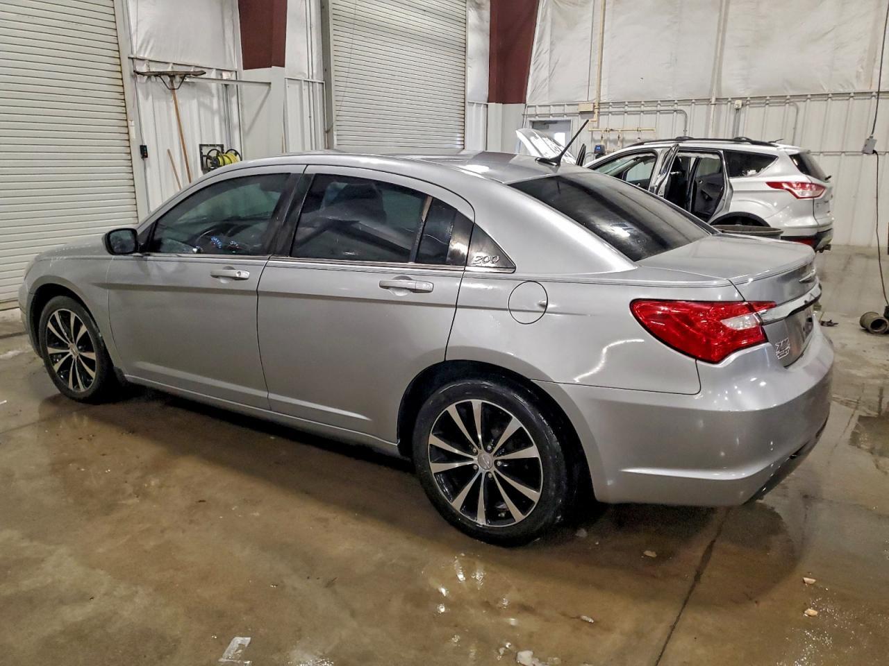 2014 CHRYSLER 200