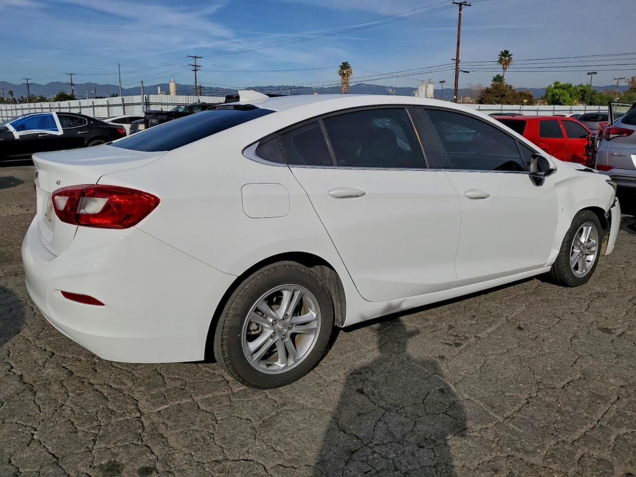 2018 CHEVROLET CRUZE