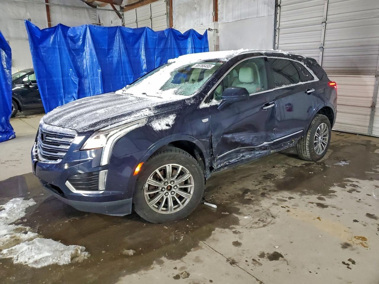 2017 CADILLAC XT5
