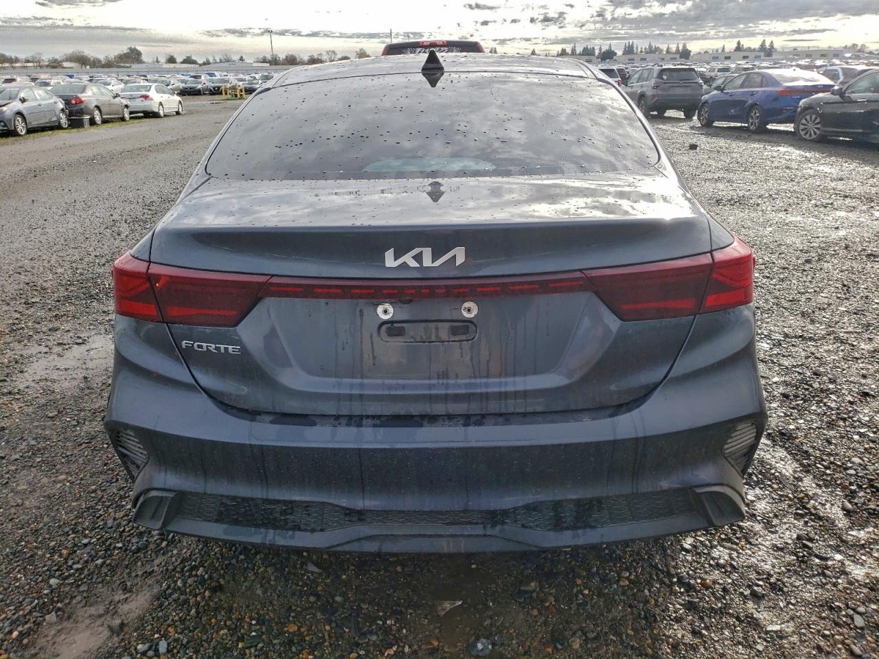 2023 KIA FORTE