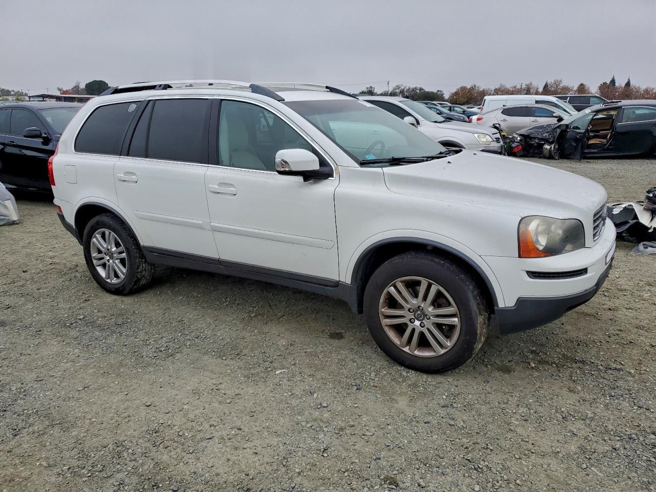 2011 VOLVO XC90