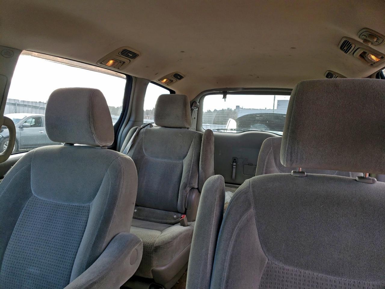 2009 TOYOTA SIENNA