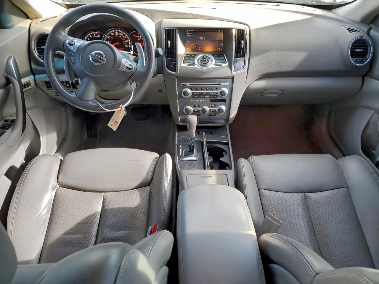 2009 NISSAN Maxima