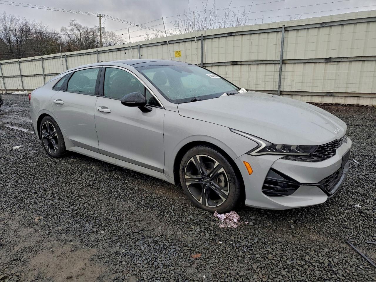 2022 KIA K5