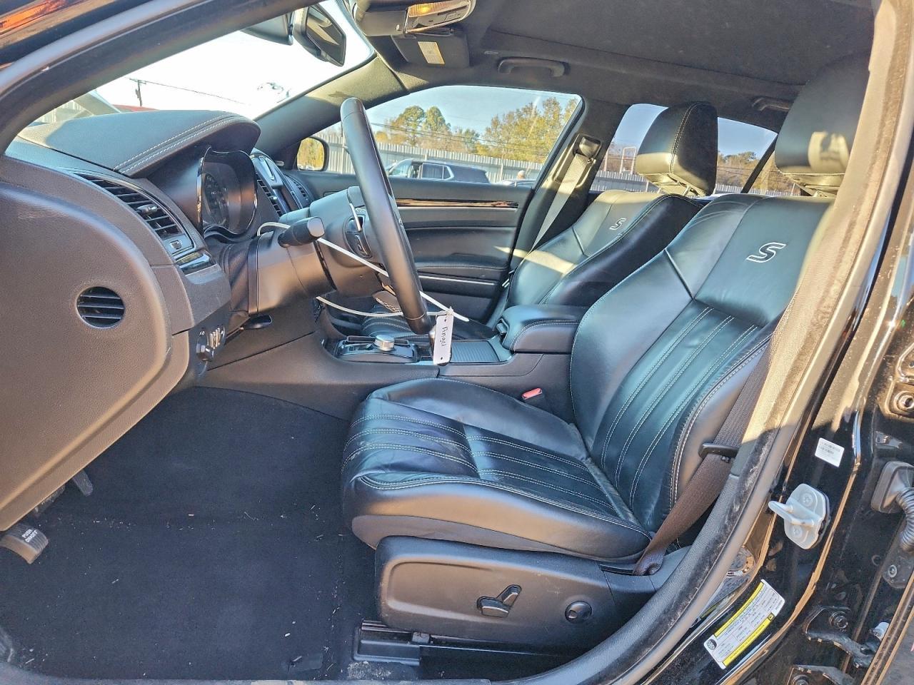2022 CHRYSLER 300