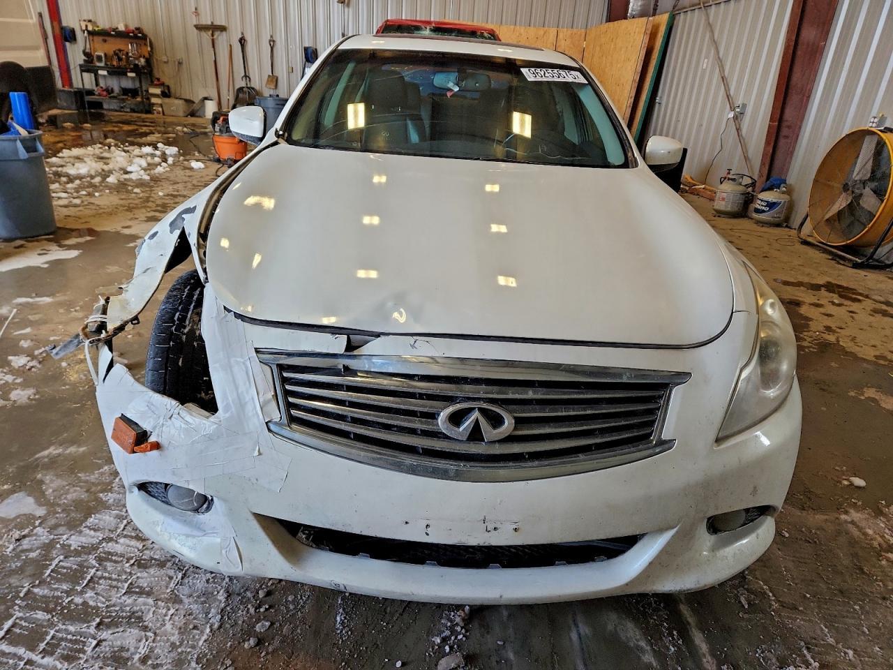 2011 INFINITI G37