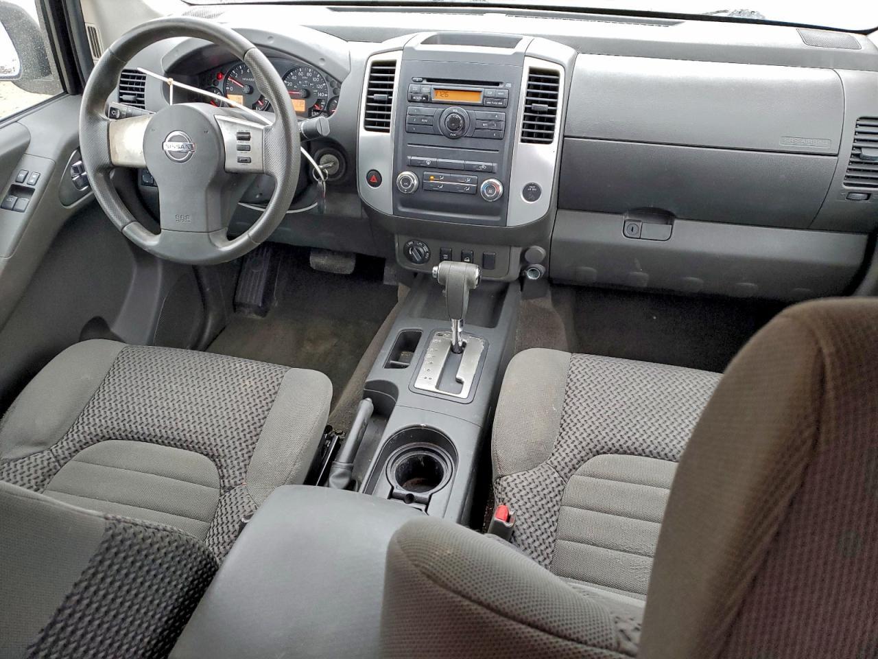 2011 NISSAN Frontier