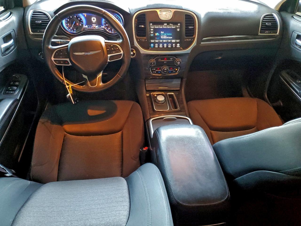 2018 CHRYSLER 300