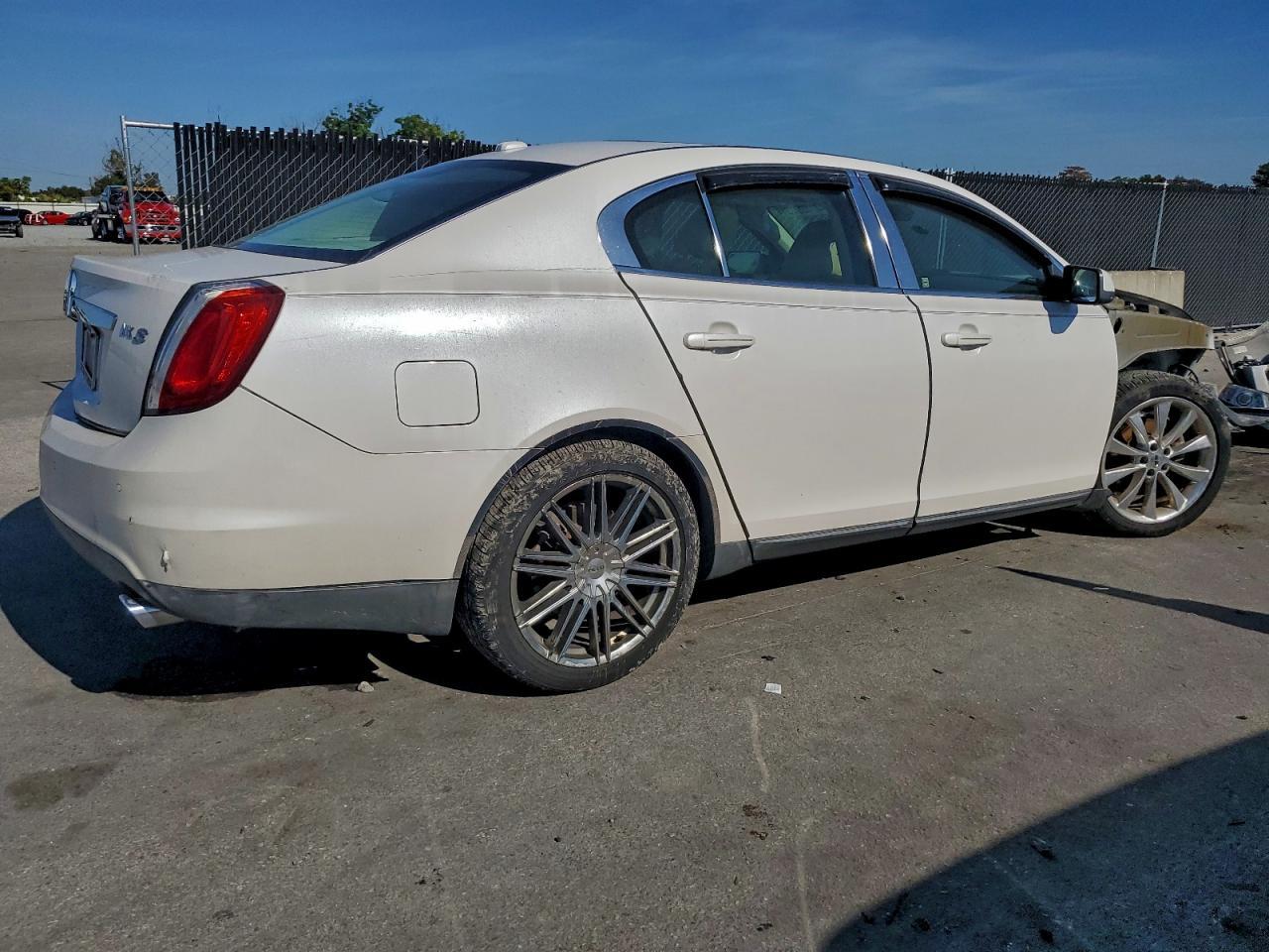 2012 LINCOLN MKS