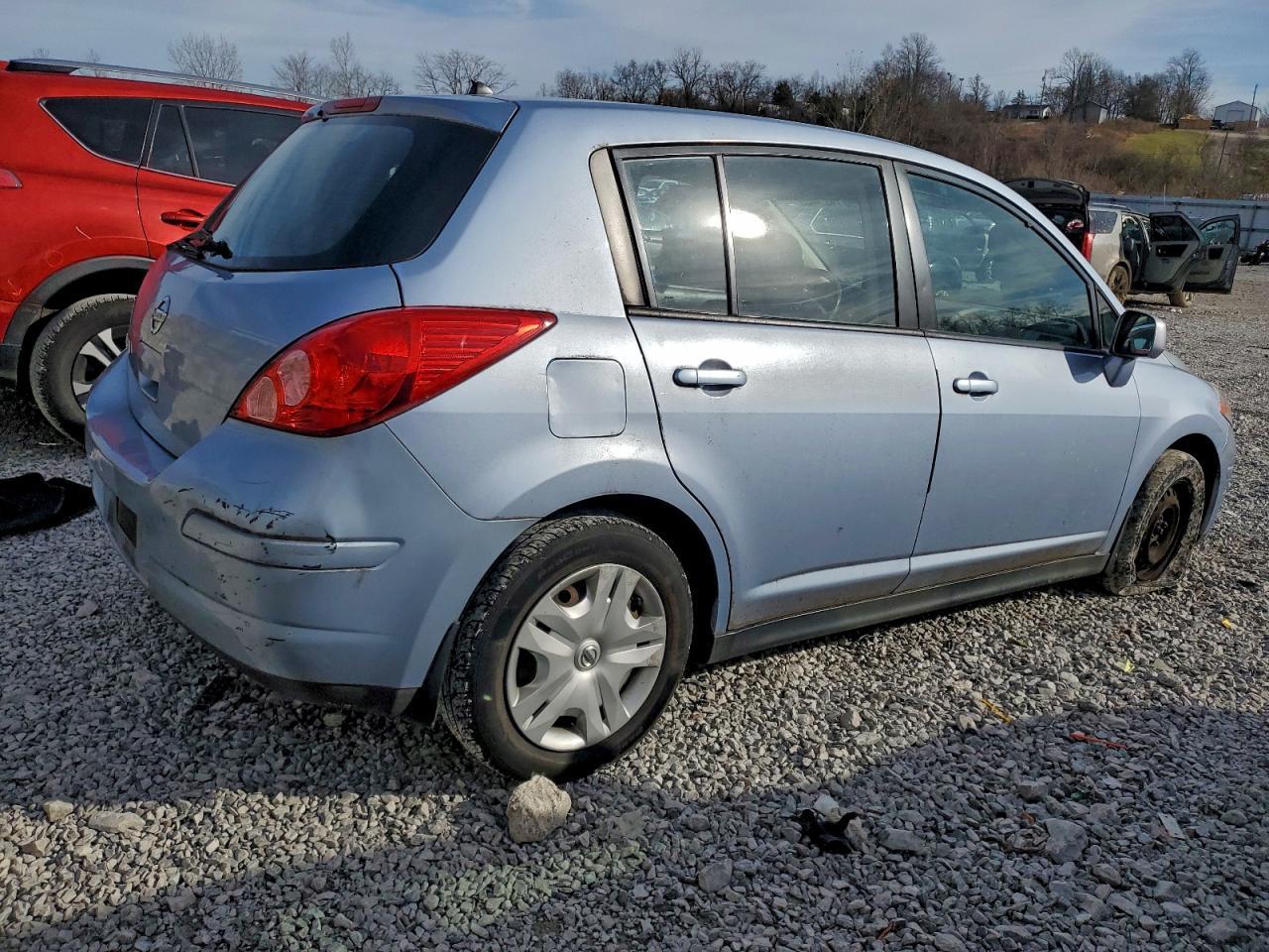 2010 NISSAN VERSA