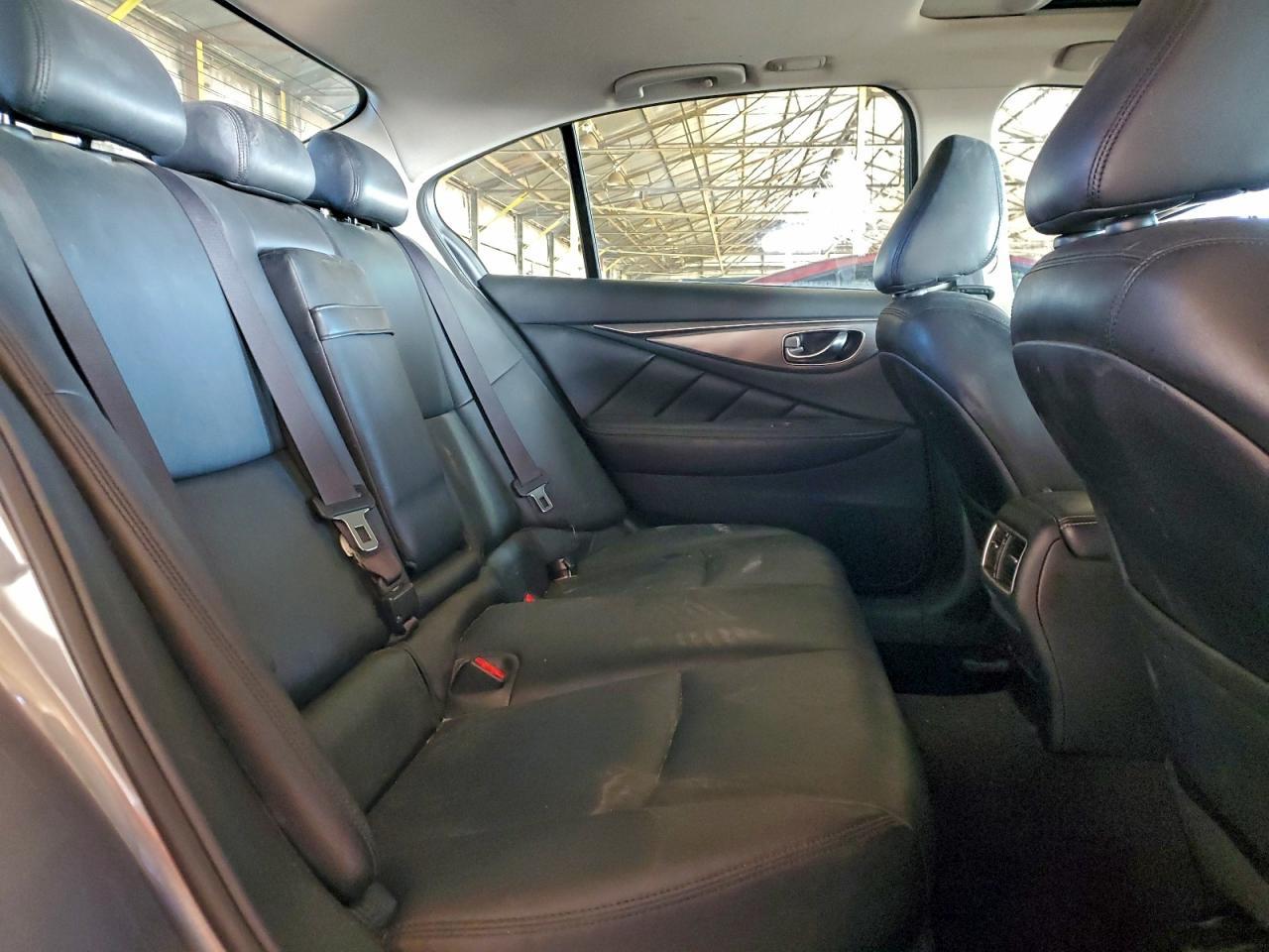 2017 INFINITI Q50